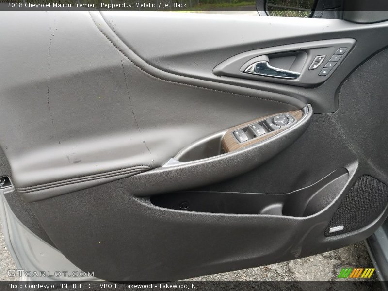 Pepperdust Metallic / Jet Black 2018 Chevrolet Malibu Premier