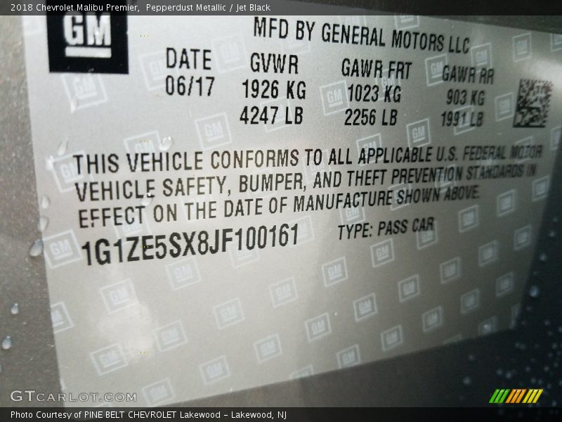 Pepperdust Metallic / Jet Black 2018 Chevrolet Malibu Premier