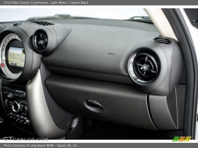 Light White / Carbon Black 2014 Mini Cooper Countryman