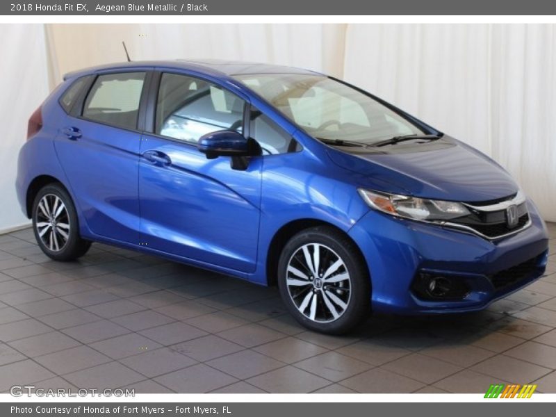 Front 3/4 View of 2018 Fit EX