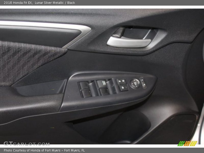 Lunar Silver Metallic / Black 2018 Honda Fit EX