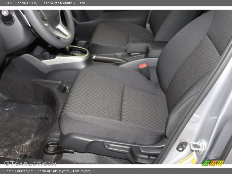 Lunar Silver Metallic / Black 2018 Honda Fit EX