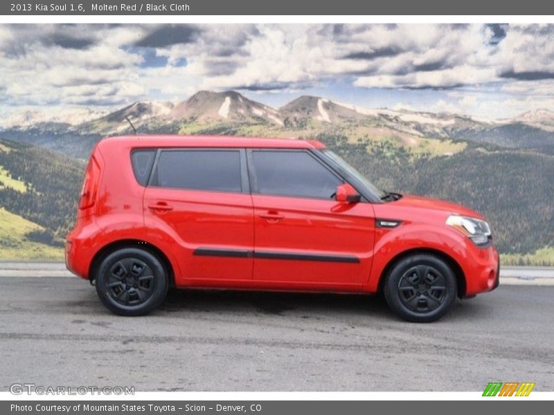 Molten Red / Black Cloth 2013 Kia Soul 1.6