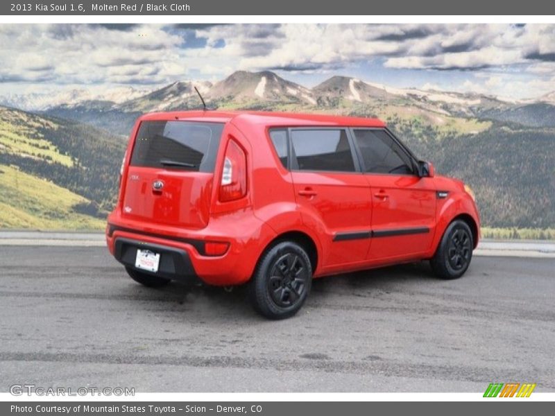 Molten Red / Black Cloth 2013 Kia Soul 1.6