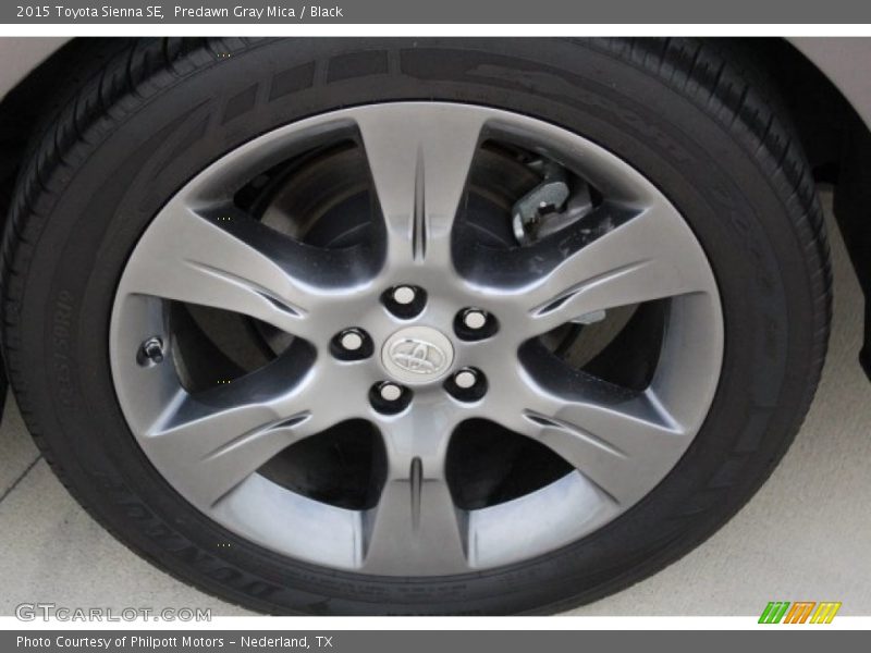 Predawn Gray Mica / Black 2015 Toyota Sienna SE