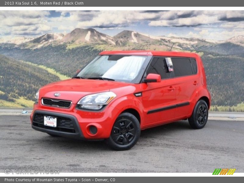 Molten Red / Black Cloth 2013 Kia Soul 1.6