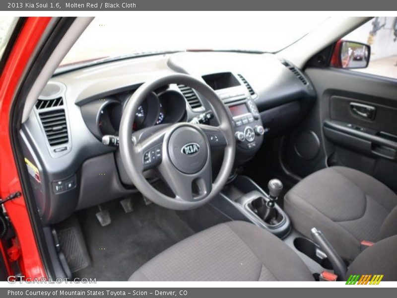 Molten Red / Black Cloth 2013 Kia Soul 1.6