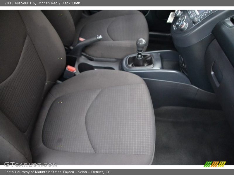 Molten Red / Black Cloth 2013 Kia Soul 1.6