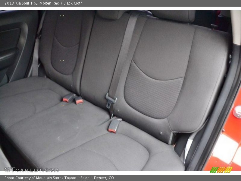 Molten Red / Black Cloth 2013 Kia Soul 1.6