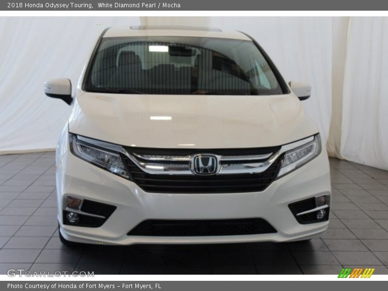 White Diamond Pearl / Mocha 2018 Honda Odyssey Touring