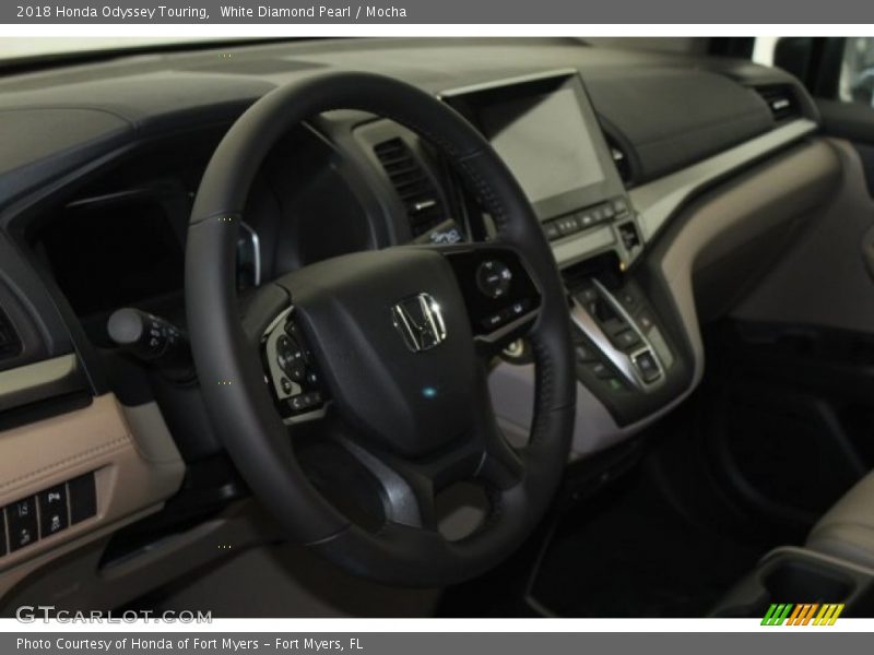 White Diamond Pearl / Mocha 2018 Honda Odyssey Touring