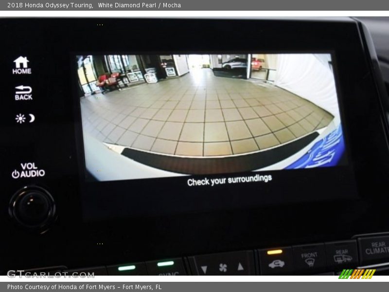 White Diamond Pearl / Mocha 2018 Honda Odyssey Touring