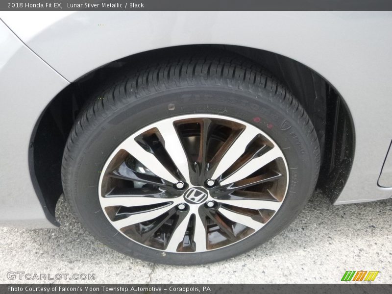 Lunar Silver Metallic / Black 2018 Honda Fit EX