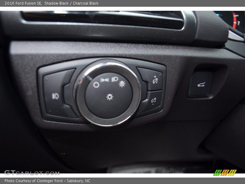 Shadow Black / Charcoal Black 2016 Ford Fusion SE