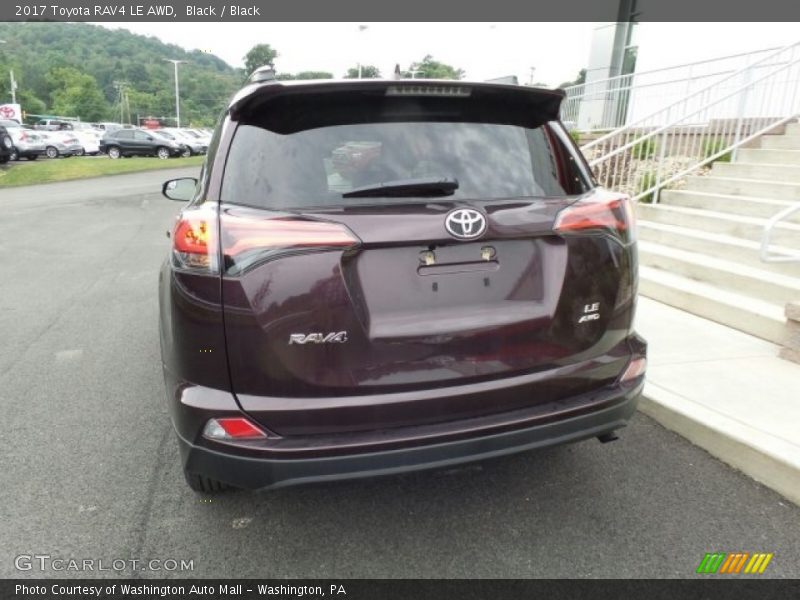Black / Black 2017 Toyota RAV4 LE AWD