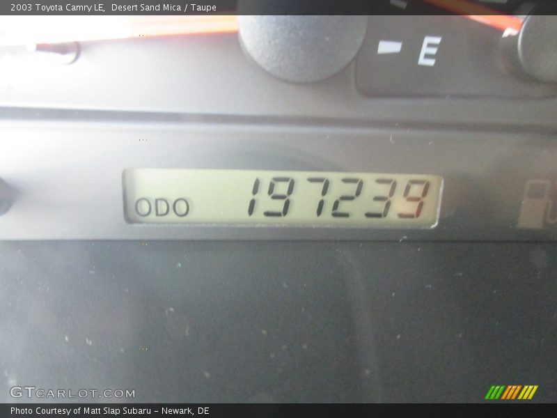 Desert Sand Mica / Taupe 2003 Toyota Camry LE