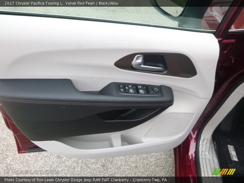 Velvet Red Pearl / Black/Alloy 2017 Chrysler Pacifica Touring L