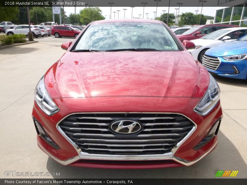 Scarlet Red / Gray 2018 Hyundai Sonata SE