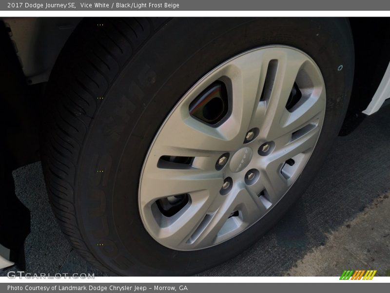 Vice White / Black/Light Frost Beige 2017 Dodge Journey SE