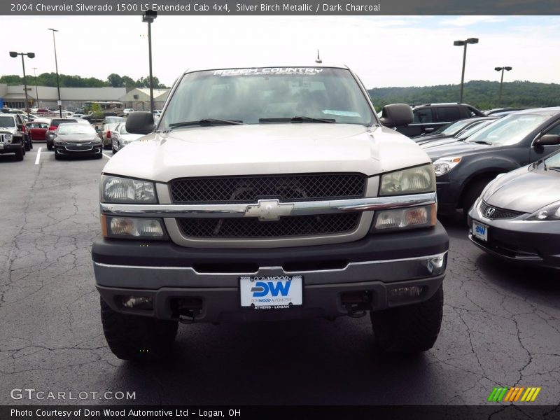 Silver Birch Metallic / Dark Charcoal 2004 Chevrolet Silverado 1500 LS Extended Cab 4x4