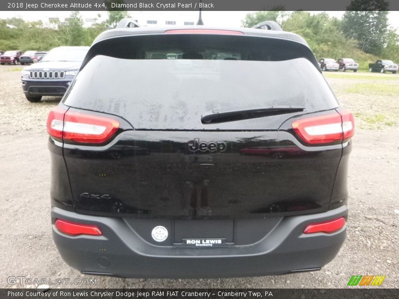 Diamond Black Crystal Pearl / Black 2018 Jeep Cherokee Altitude 4x4