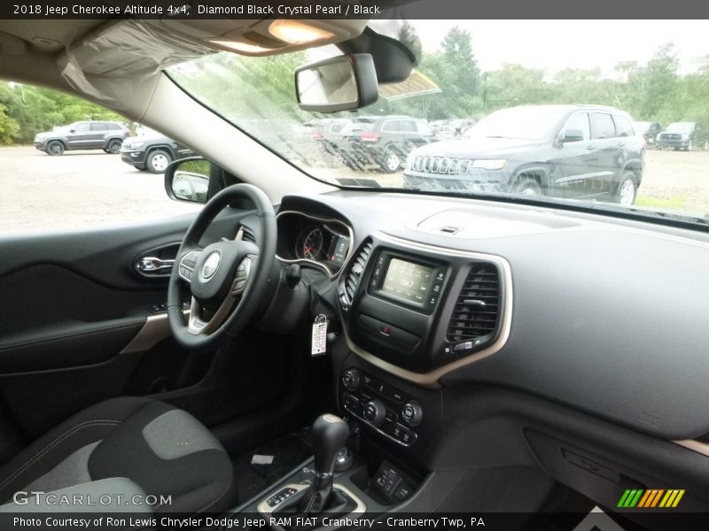 Diamond Black Crystal Pearl / Black 2018 Jeep Cherokee Altitude 4x4