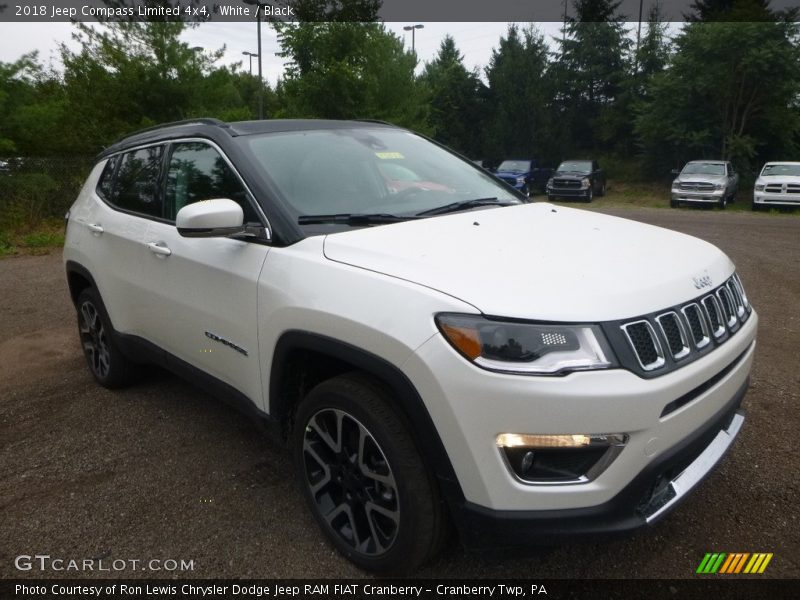 Front 3/4 View of 2018 Compass Limited 4x4