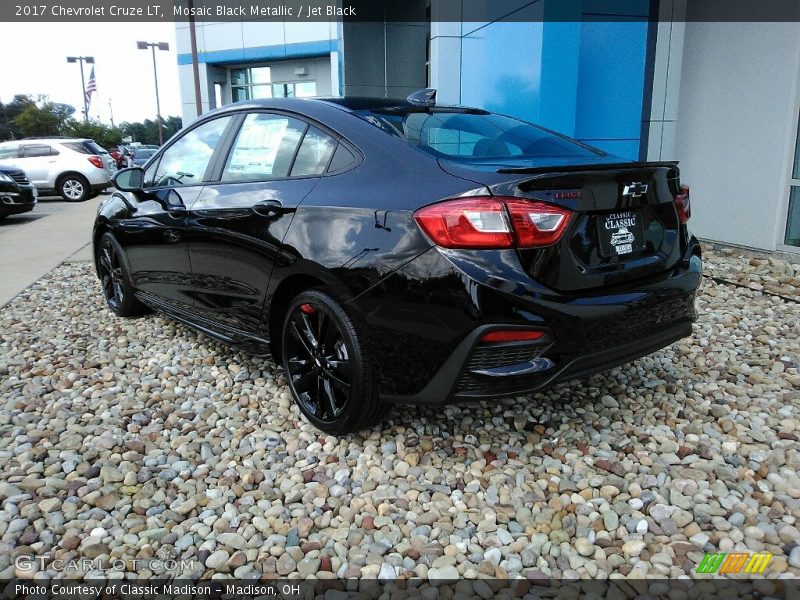 Mosaic Black Metallic / Jet Black 2017 Chevrolet Cruze LT