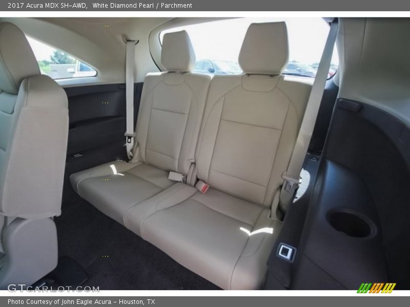 White Diamond Pearl / Parchment 2017 Acura MDX SH-AWD
