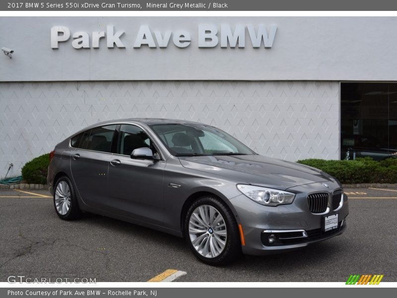Mineral Grey Metallic / Black 2017 BMW 5 Series 550i xDrive Gran Turismo