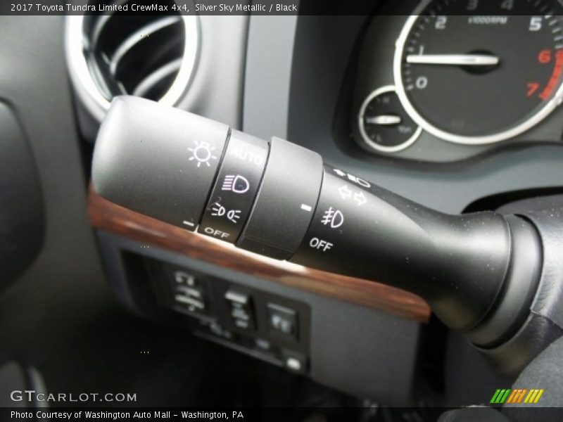 Silver Sky Metallic / Black 2017 Toyota Tundra Limited CrewMax 4x4