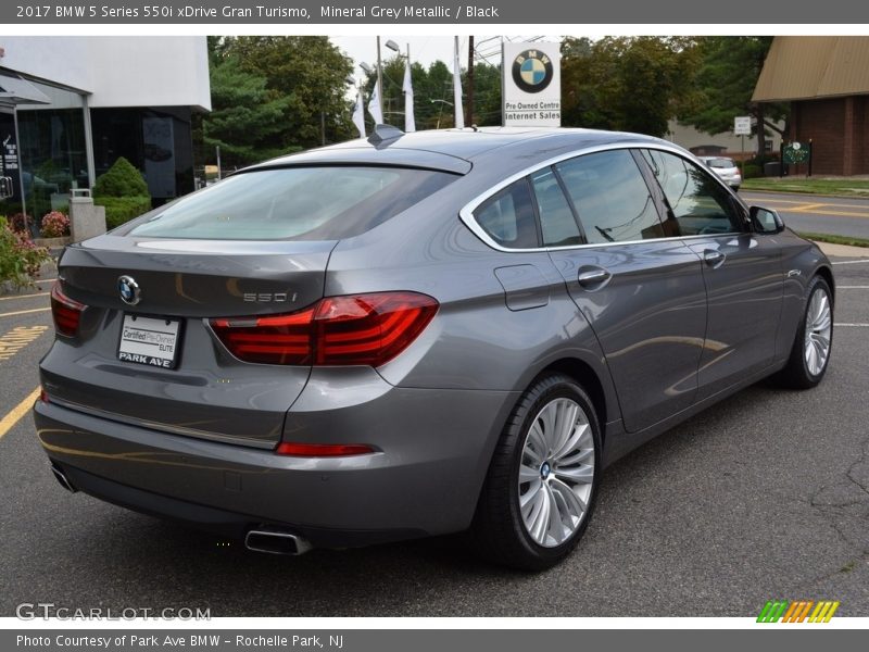 Mineral Grey Metallic / Black 2017 BMW 5 Series 550i xDrive Gran Turismo