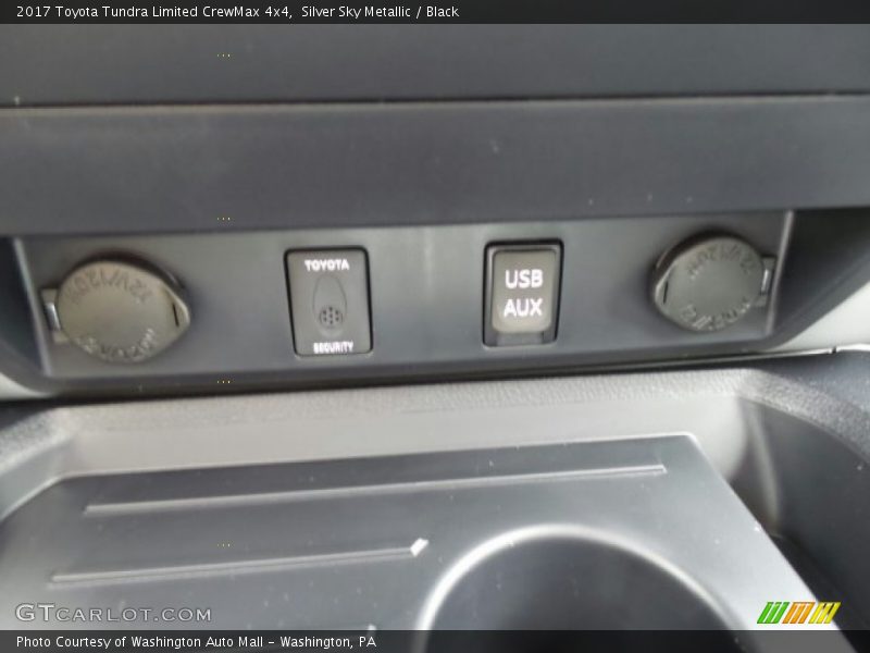 Silver Sky Metallic / Black 2017 Toyota Tundra Limited CrewMax 4x4