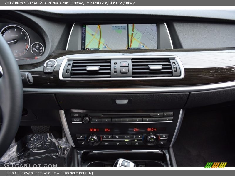 Mineral Grey Metallic / Black 2017 BMW 5 Series 550i xDrive Gran Turismo