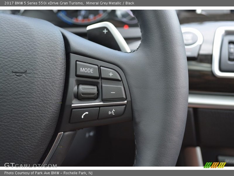 Mineral Grey Metallic / Black 2017 BMW 5 Series 550i xDrive Gran Turismo