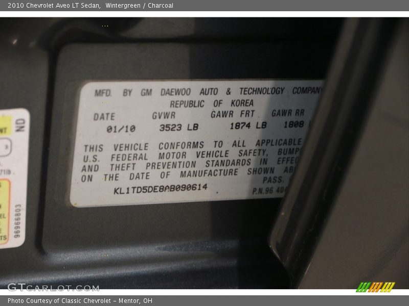 Wintergreen / Charcoal 2010 Chevrolet Aveo LT Sedan
