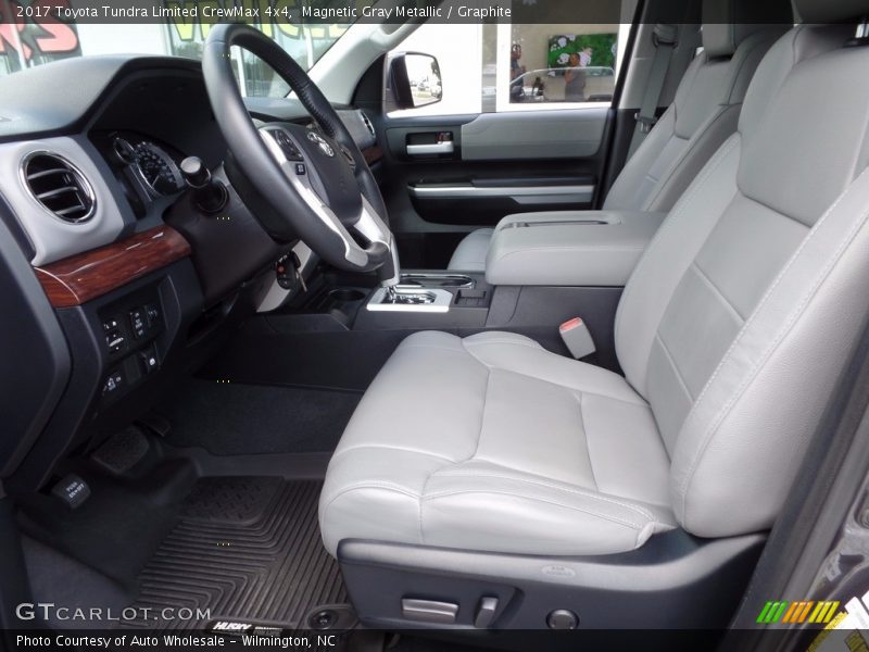 Magnetic Gray Metallic / Graphite 2017 Toyota Tundra Limited CrewMax 4x4