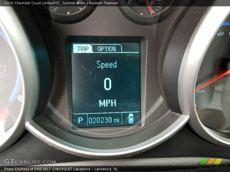 Summit White / Medium Titanium 2016 Chevrolet Cruze Limited LT