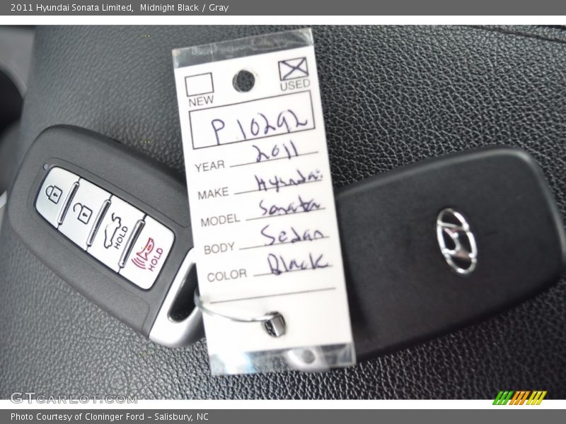 Midnight Black / Gray 2011 Hyundai Sonata Limited