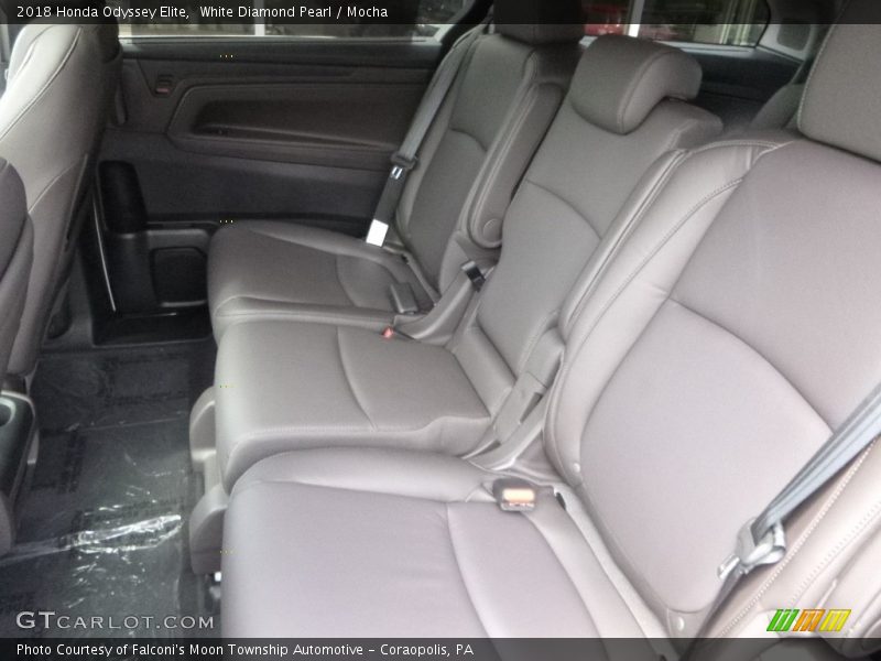 White Diamond Pearl / Mocha 2018 Honda Odyssey Elite