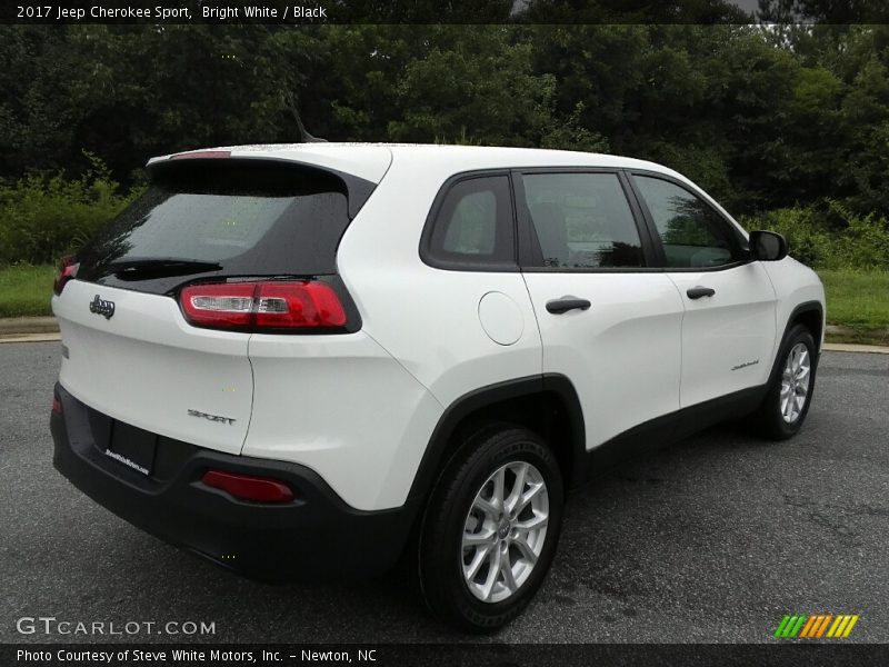 Bright White / Black 2017 Jeep Cherokee Sport
