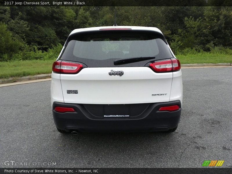 Bright White / Black 2017 Jeep Cherokee Sport