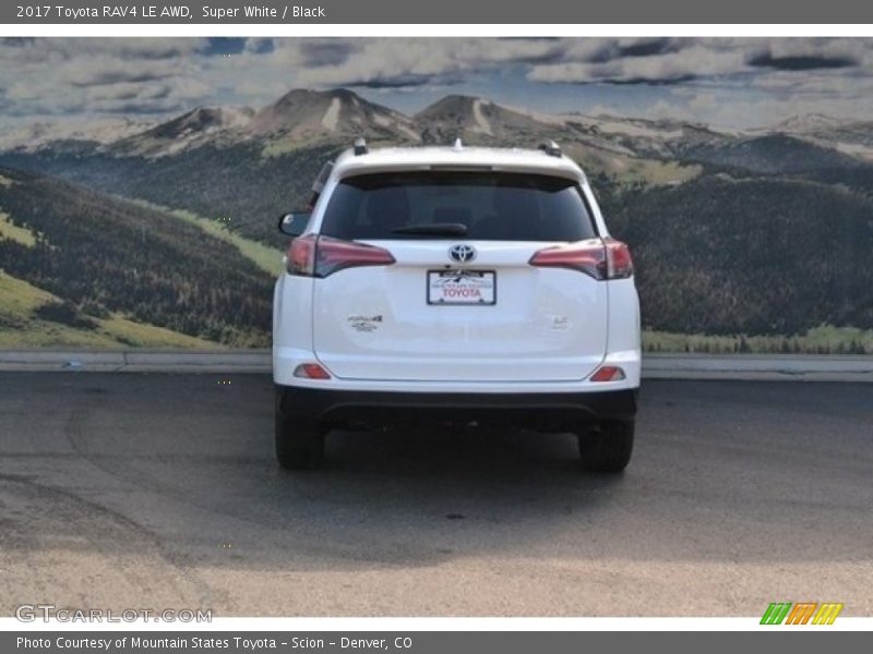 Super White / Black 2017 Toyota RAV4 LE AWD