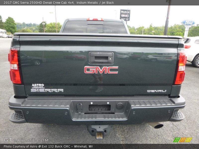 Iridium Metallic / Jet Black 2017 GMC Sierra 2500HD Denali Crew Cab 4x4