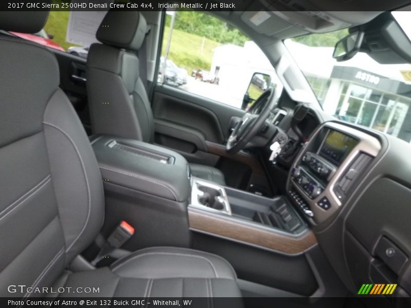 Iridium Metallic / Jet Black 2017 GMC Sierra 2500HD Denali Crew Cab 4x4