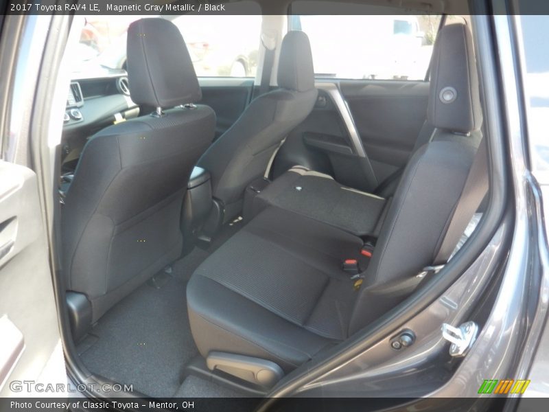 Magnetic Gray Metallic / Black 2017 Toyota RAV4 LE