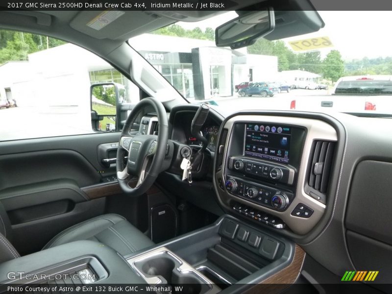 Iridium Metallic / Jet Black 2017 GMC Sierra 2500HD Denali Crew Cab 4x4
