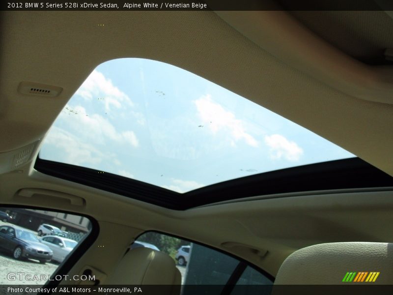 Alpine White / Venetian Beige 2012 BMW 5 Series 528i xDrive Sedan