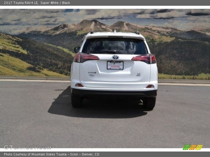 Super White / Black 2017 Toyota RAV4 LE