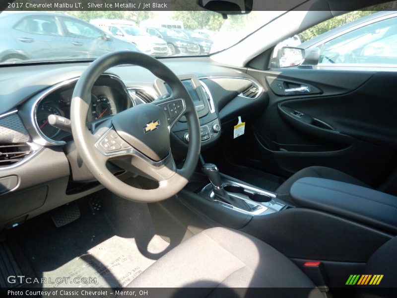 Silver Ice Metallic / Jet Black 2017 Chevrolet Malibu LT